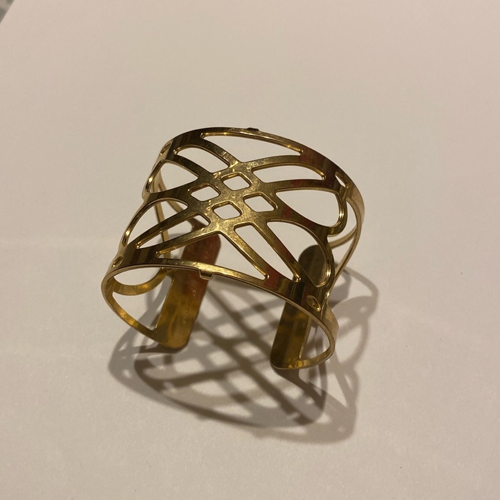 Cuff bracelet gold tone Les Georgettes
